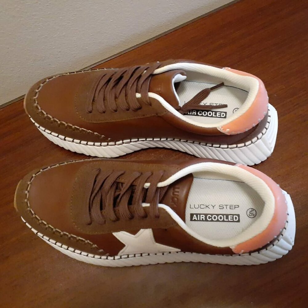 Lucky Step Women's Fashion Star Platform Walking Sneakers NIB - Picture 9 of 11